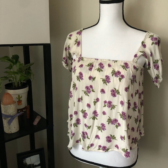 **LOST IN LUNAR* Ivory Floral Blouse Top Size M - Picture 1 of 3